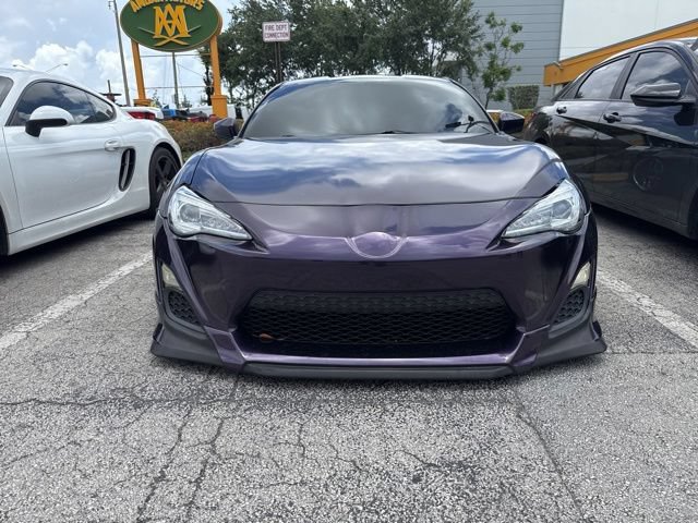 Used 2014 Scion FR-S RWD image 2