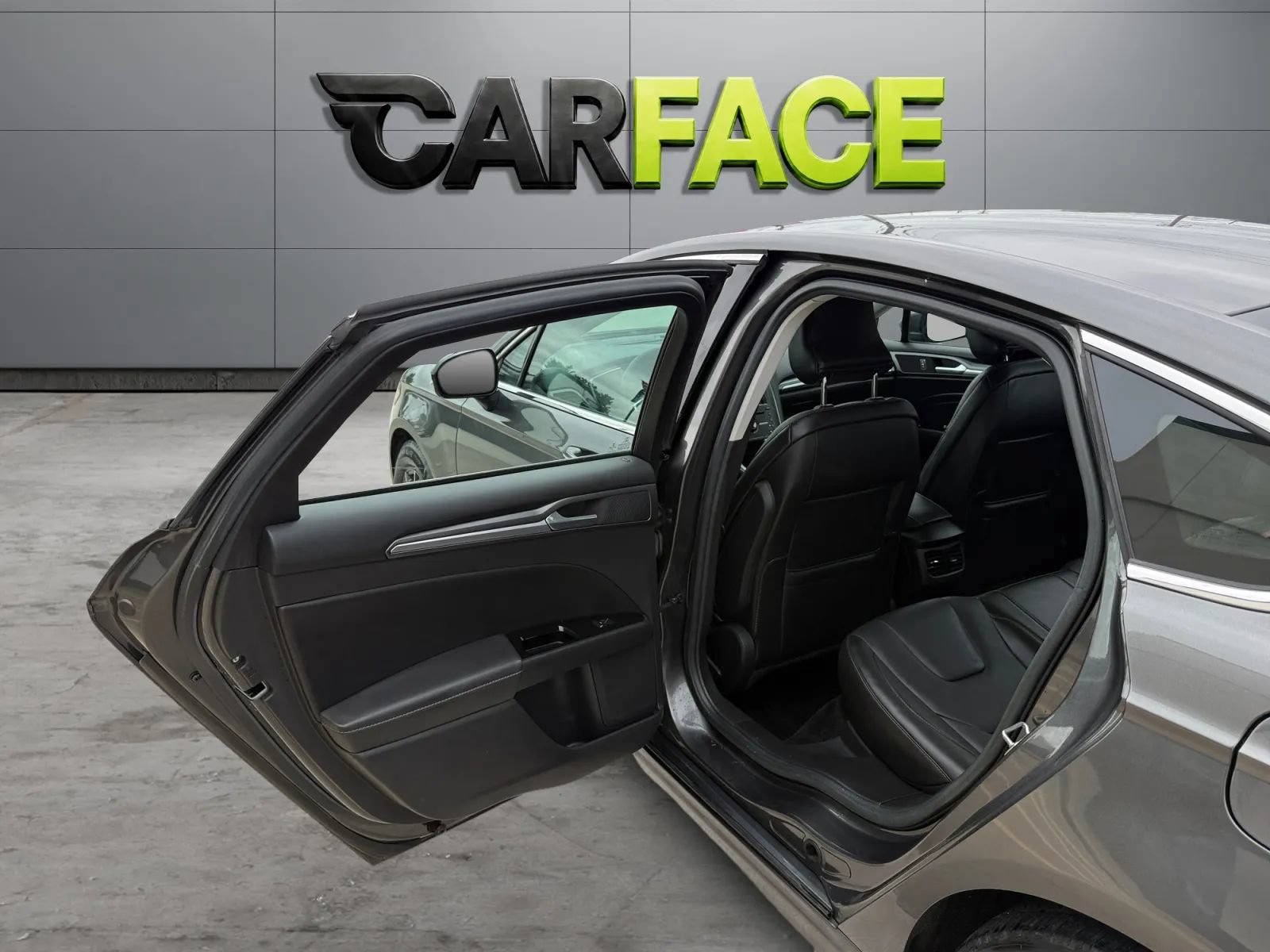 Used 2016 Ford Fusion Titanium AWD/4WD image 18