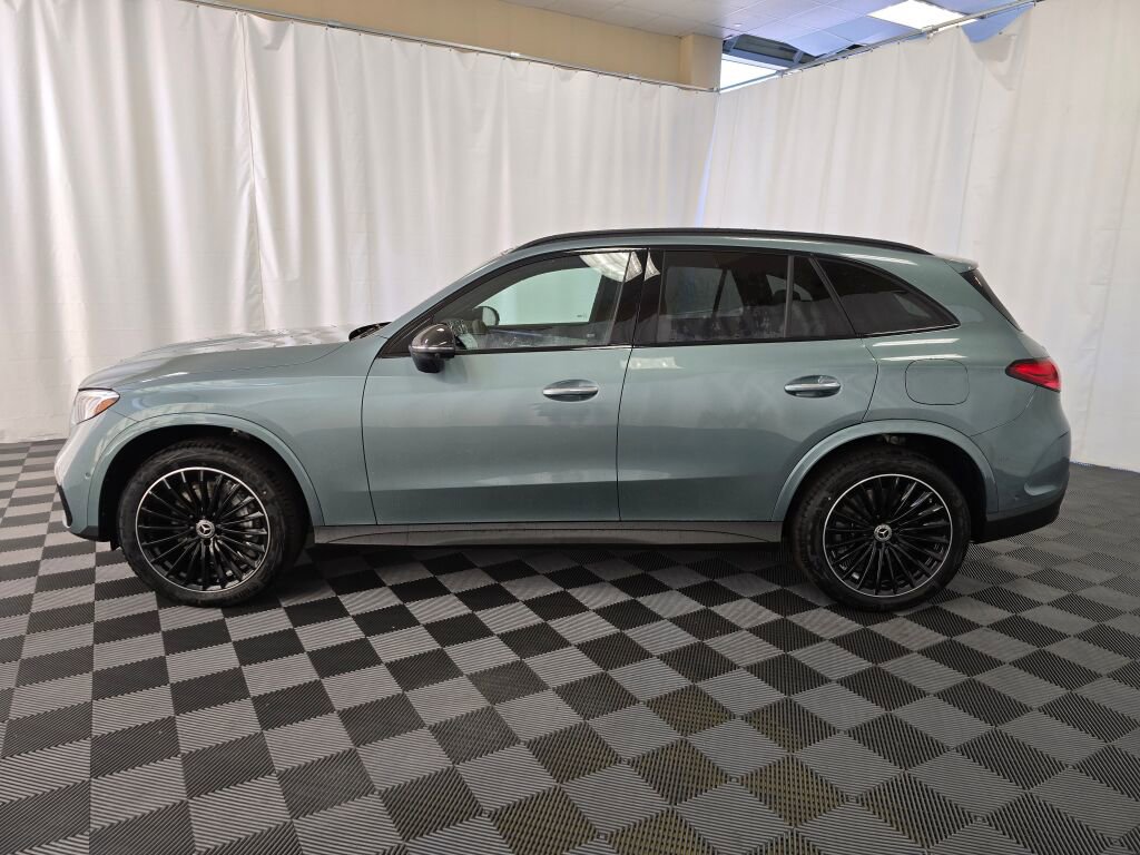 New 2026 Mercedes-Benz GLC 350e 4MATIC image 3