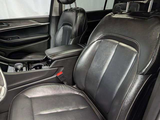 Used 2023 Jeep Grand Cherokee L Limited AWD/4WD image 10