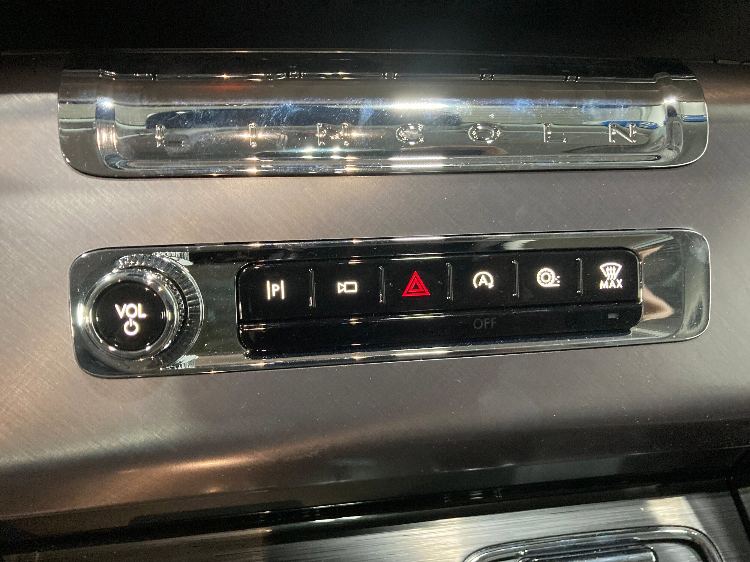 Used 2026 Lincoln Aviator AWD image 33