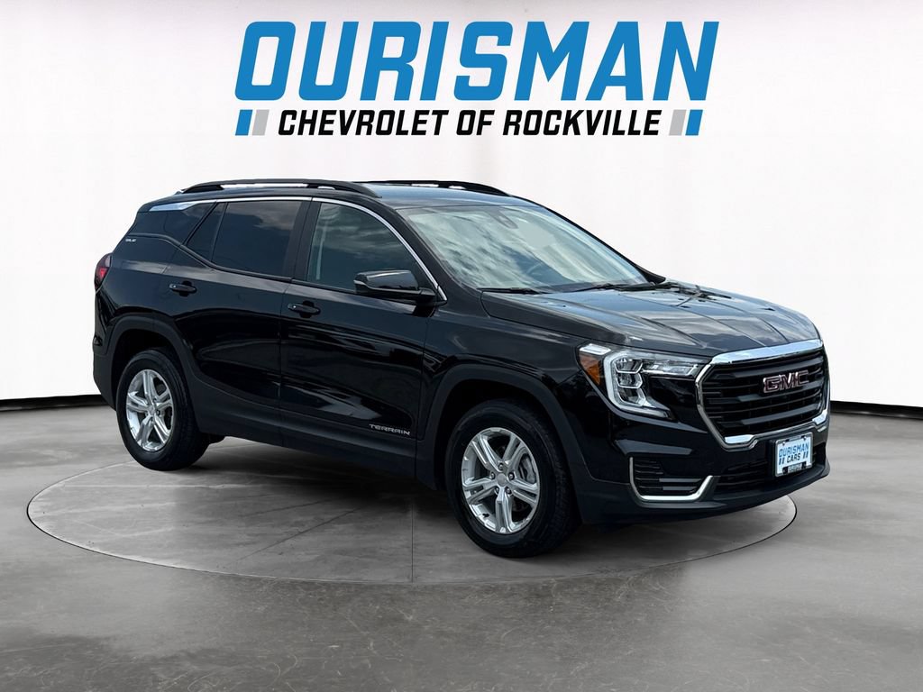 Used 2024 GMC Terrain SLE w/ Driver Convenience Package AWD/4WD image 1