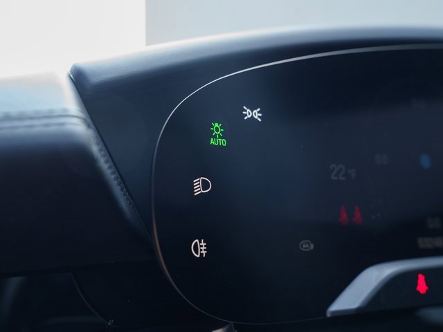 Certified 2023 Porsche Taycan 4 Cross Turismo image 30