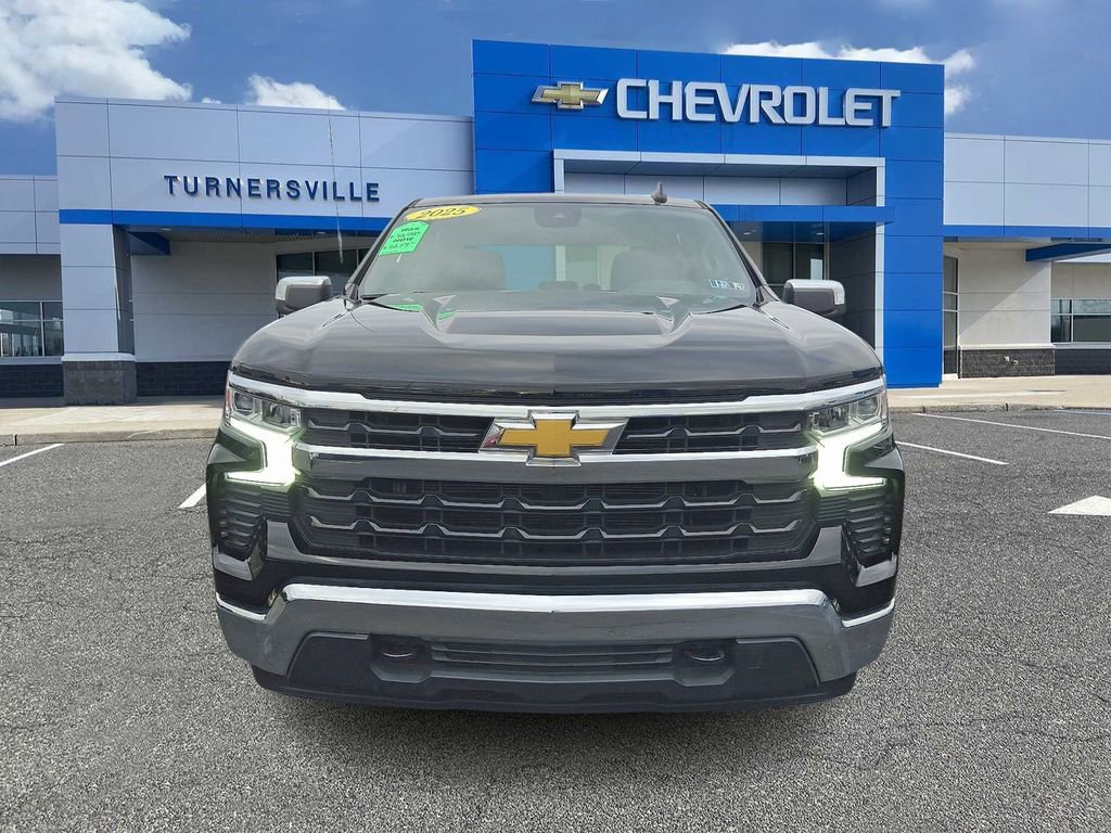 Certified 2025 Chevrolet Silverado 1500 LT image 2