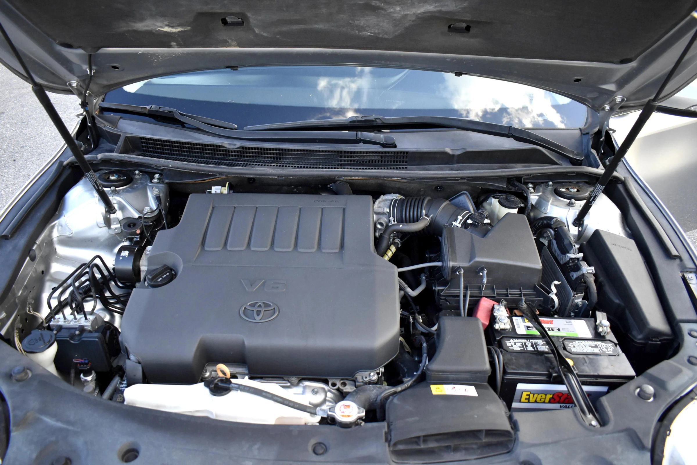 Used 2018 Toyota Avalon XLE image 29