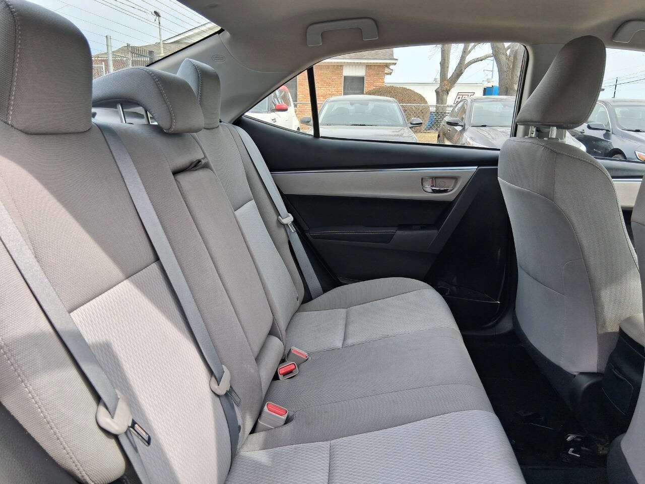 Used 2015 Toyota Corolla LE w/ Body Protection Package #1 FWD image 25