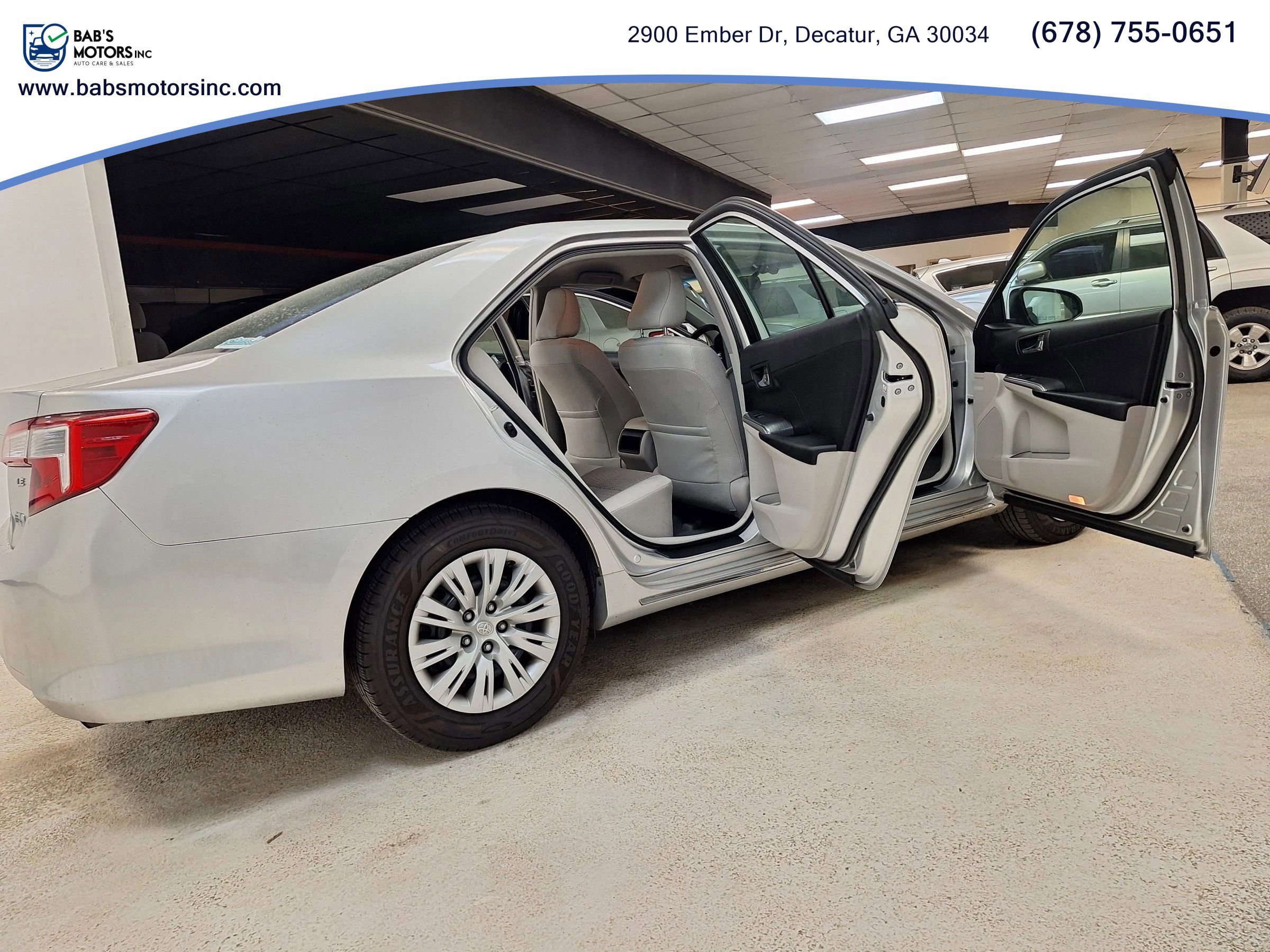 Used 2012 Toyota Camry LE FWD image 29
