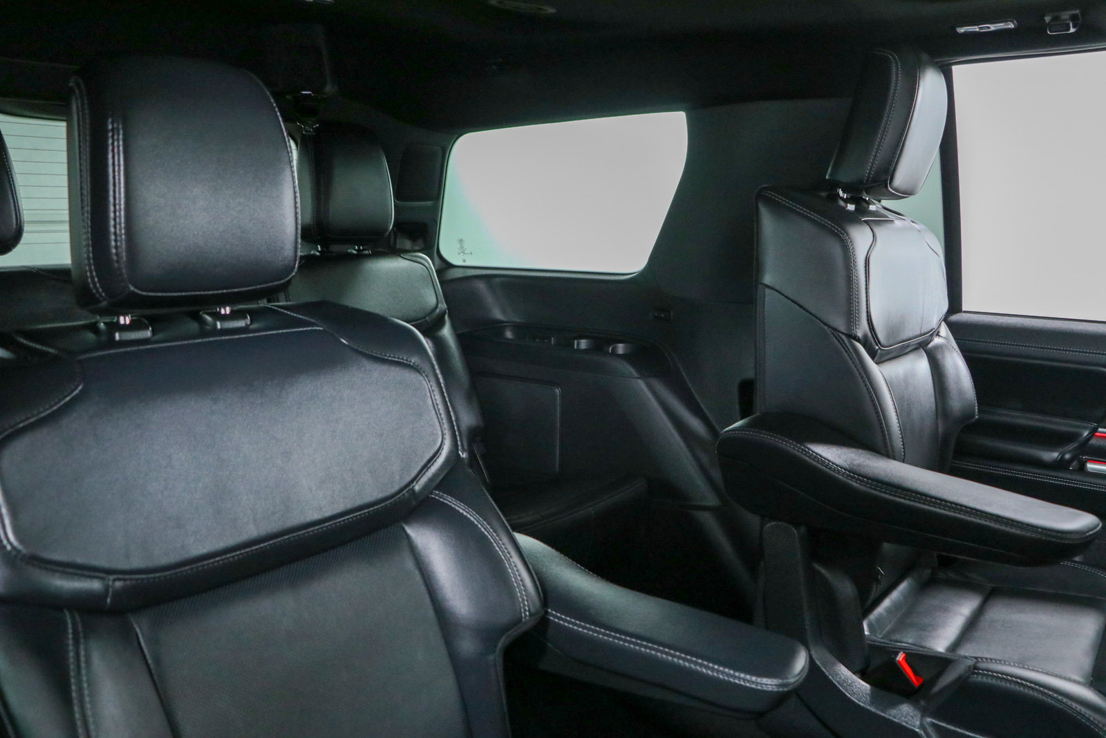 Used 2025 Ford Expedition Platinum w/ Stealth Appearance Package AWD/4WD image 30