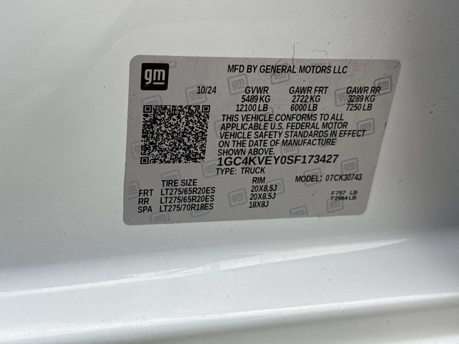 Used 2025 Chevrolet Silverado 3500 High Country w/ Technology Package image 36