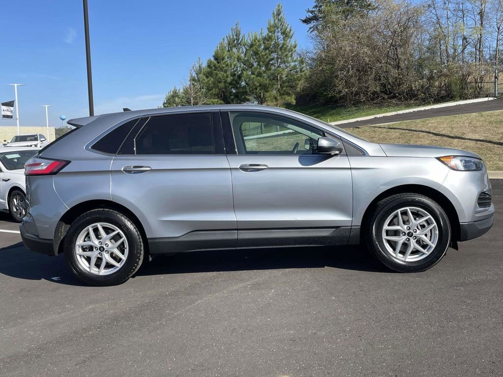 Used 2024 Ford Edge SEL AWD/4WD image 2