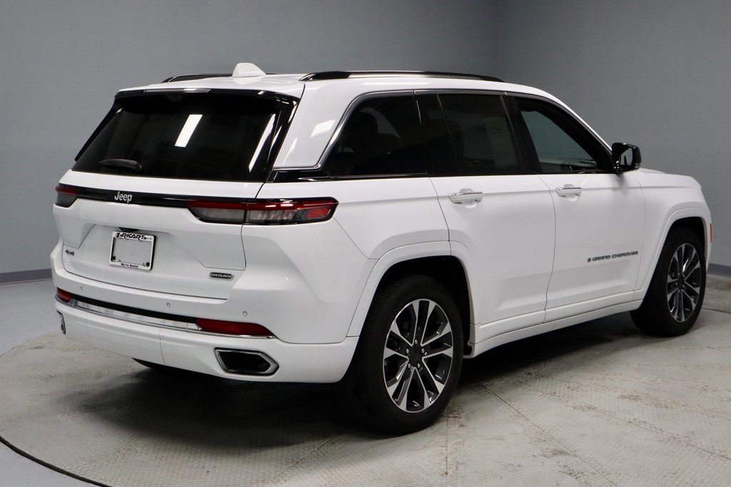 Used 2022 Jeep Grand Cherokee Overland w/ Luxury Tech Group IV image 13