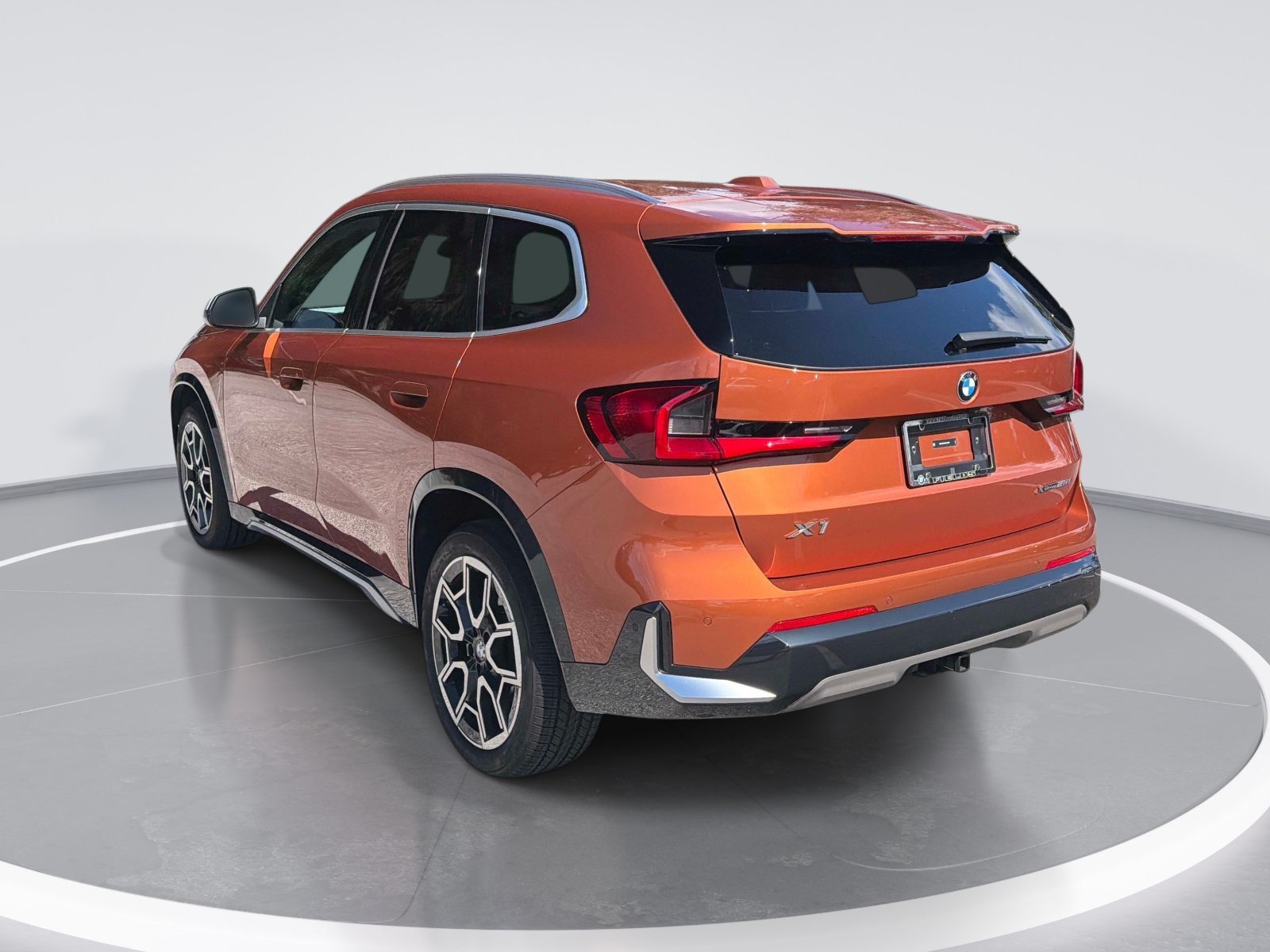 Used 2023 BMW X1 xDrive28i w/ Convenience Package AWD/4WD image 5