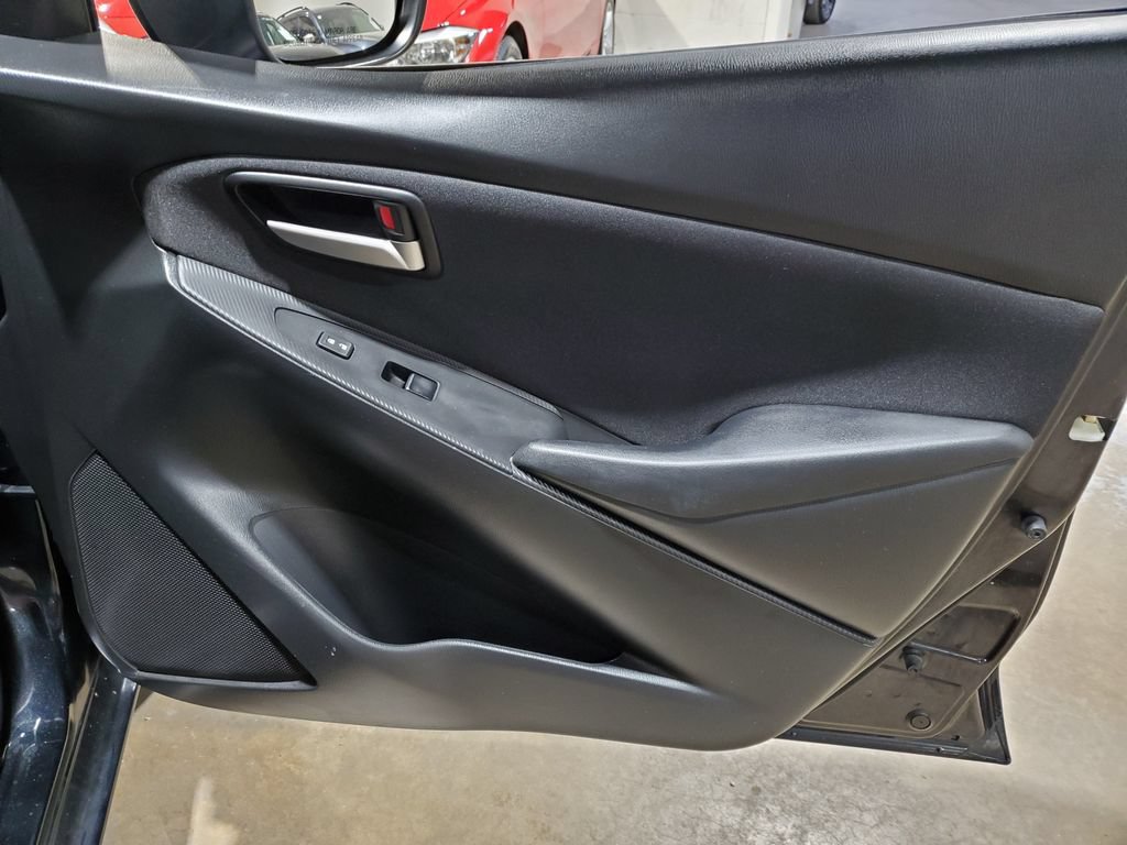 Used 2019 Toyota Yaris LE FWD image 15