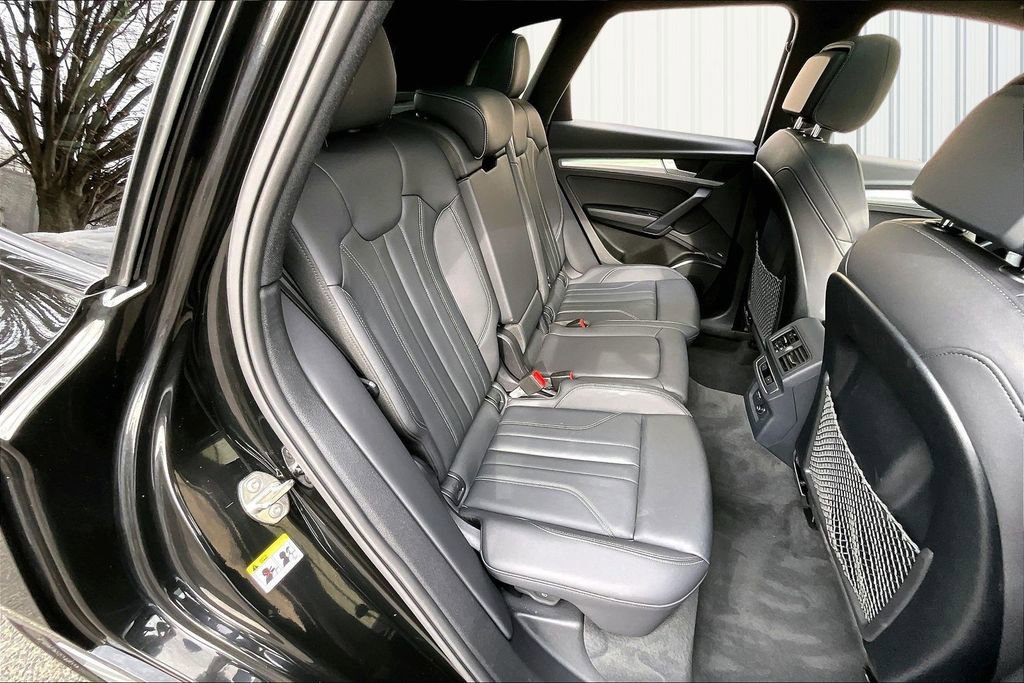 Certified 2025 Audi Q5 2.0T Premium w/ Convenience Plus Package image 25