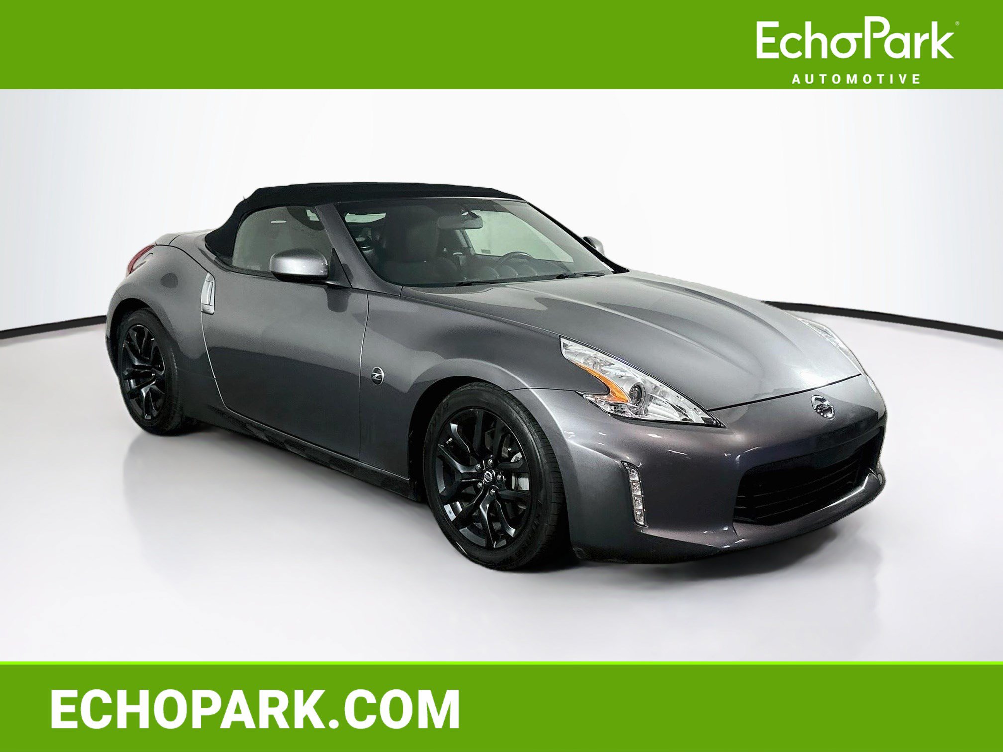 Used 2016 Nissan 370Z Roadster RWD image 1