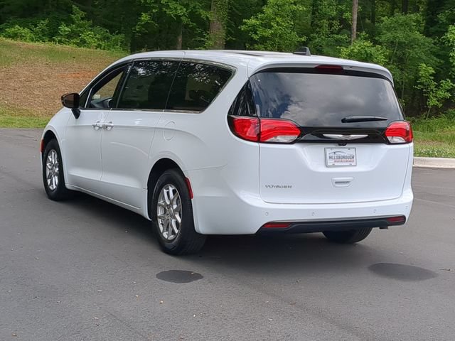 New 2025 Chrysler Voyager LX FWD image 11