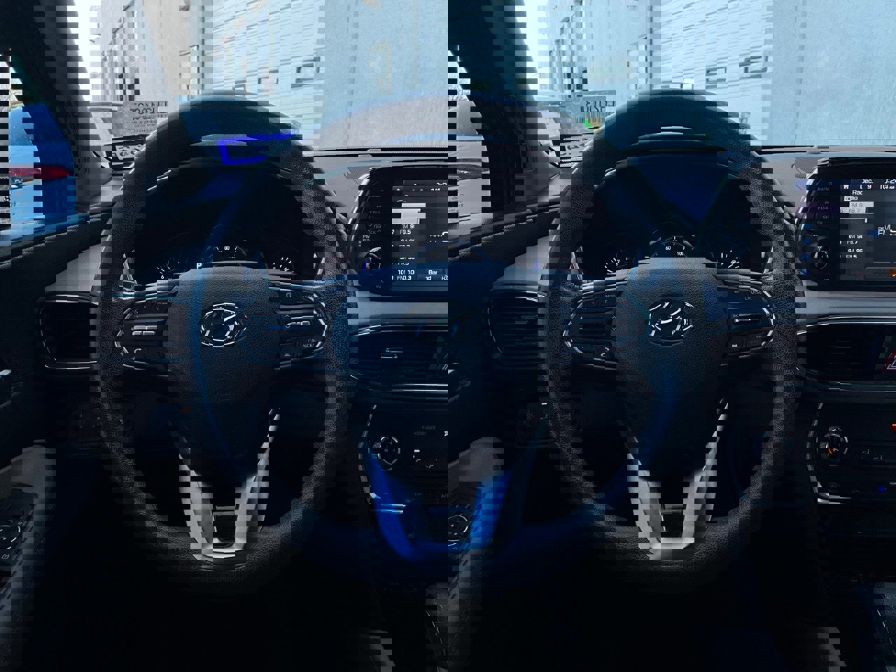 Used 2020 Hyundai Santa Fe SEL image 31