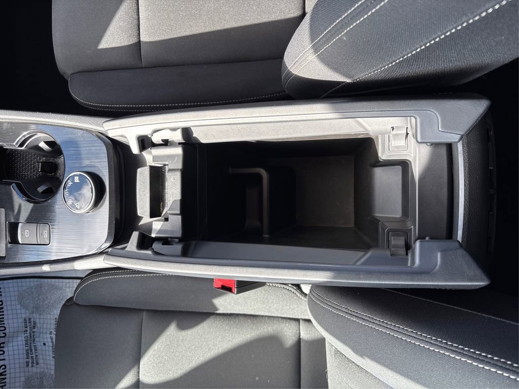 Used 2023 Nissan Rogue S AWD/4WD image 20