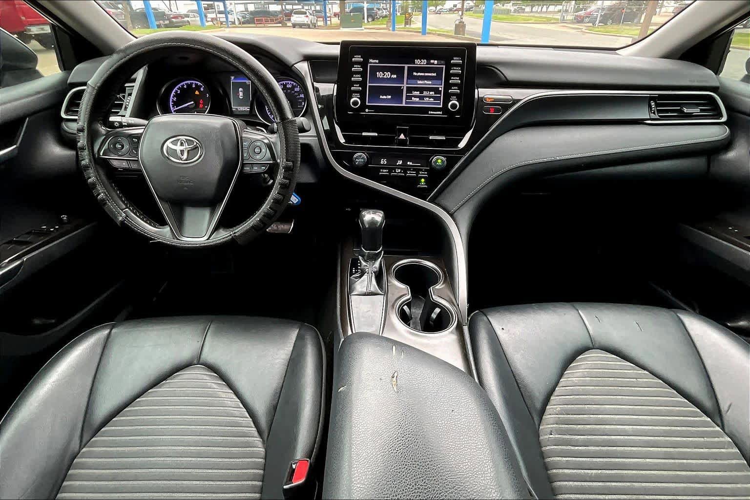 Used 2021 Toyota Camry SE FWD image 15