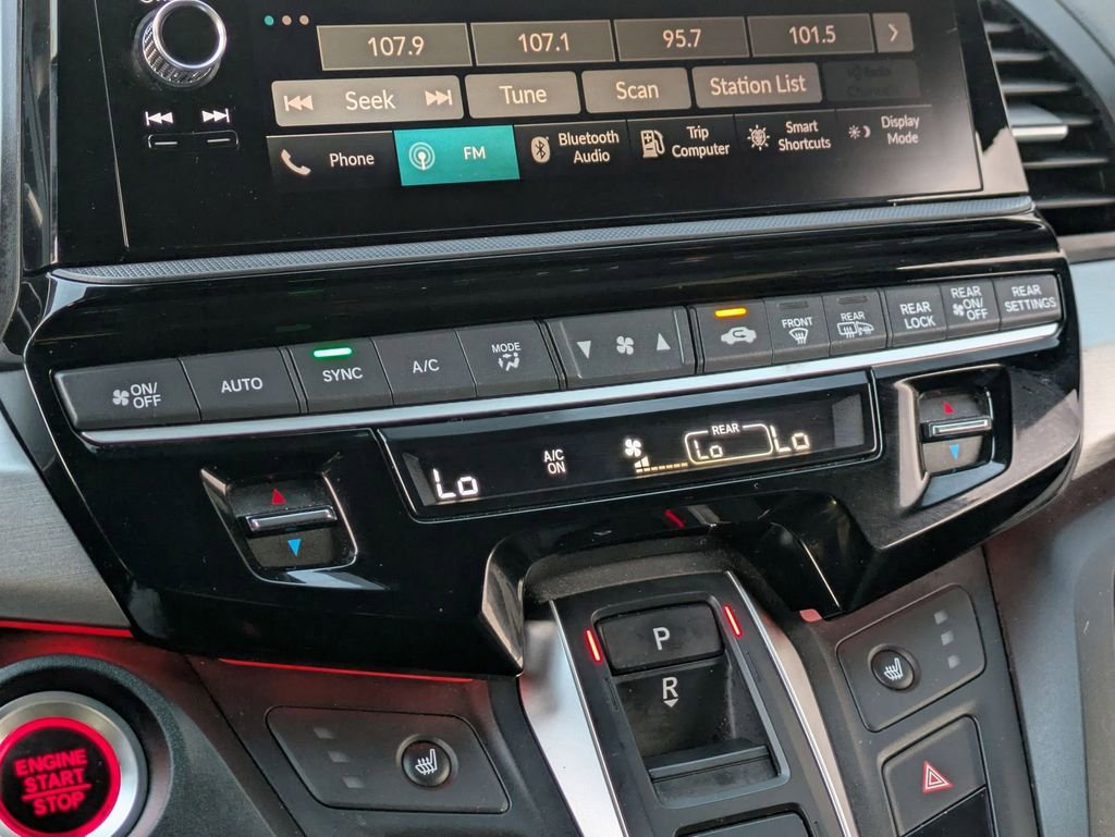 Used 2025 Honda Odyssey Sport-L image 17