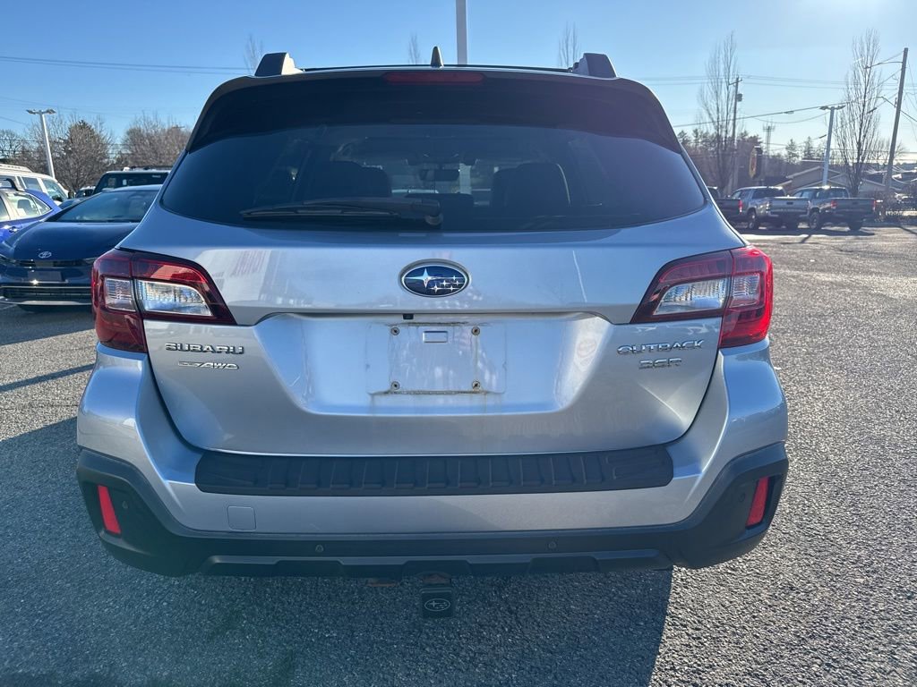 Used 2018 Subaru Outback 3.6R Limited image 3