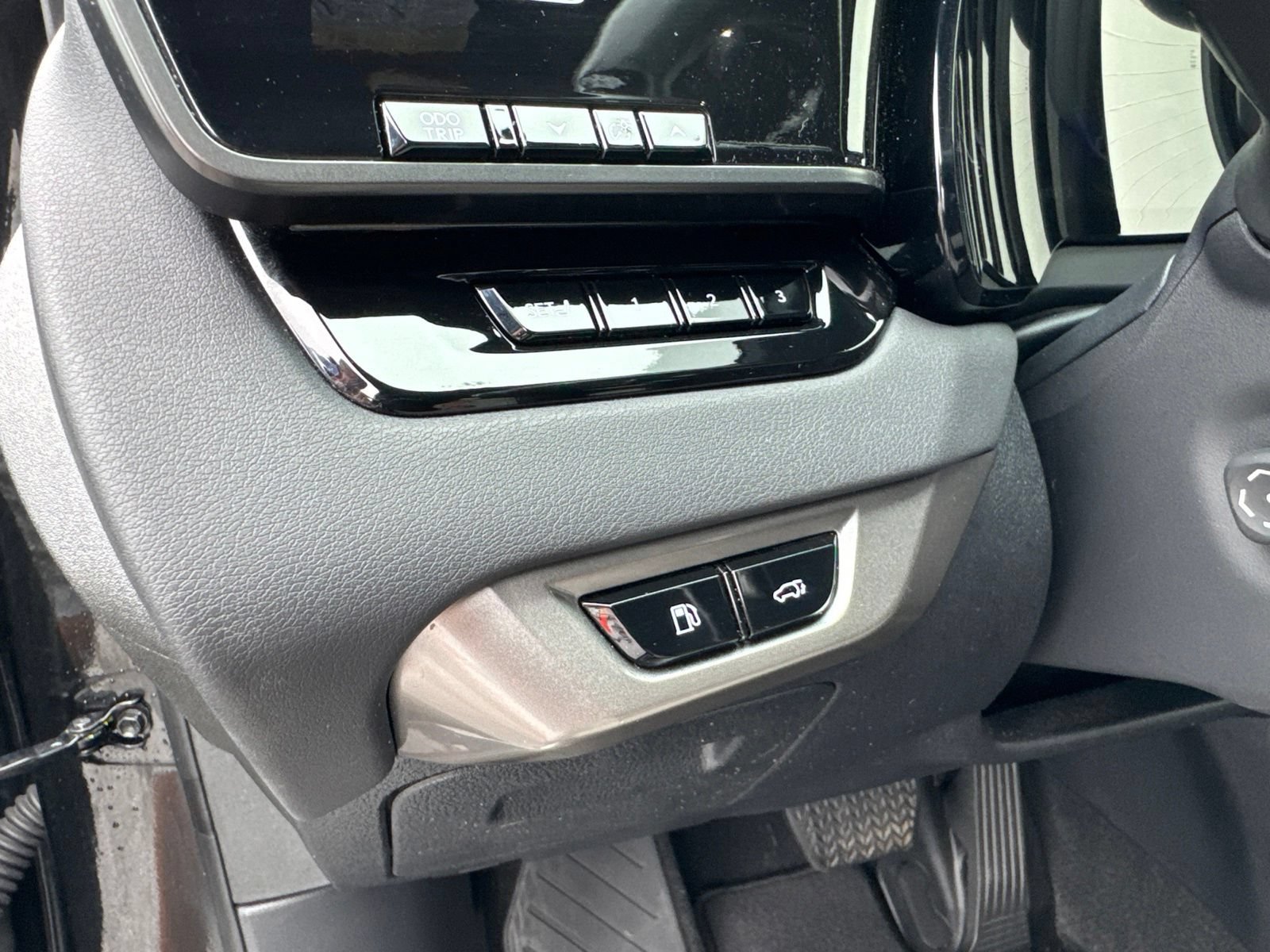 Used 2023 Lexus RX 350 Premium Plus w/ Accessory Package AWD/4WD image 23