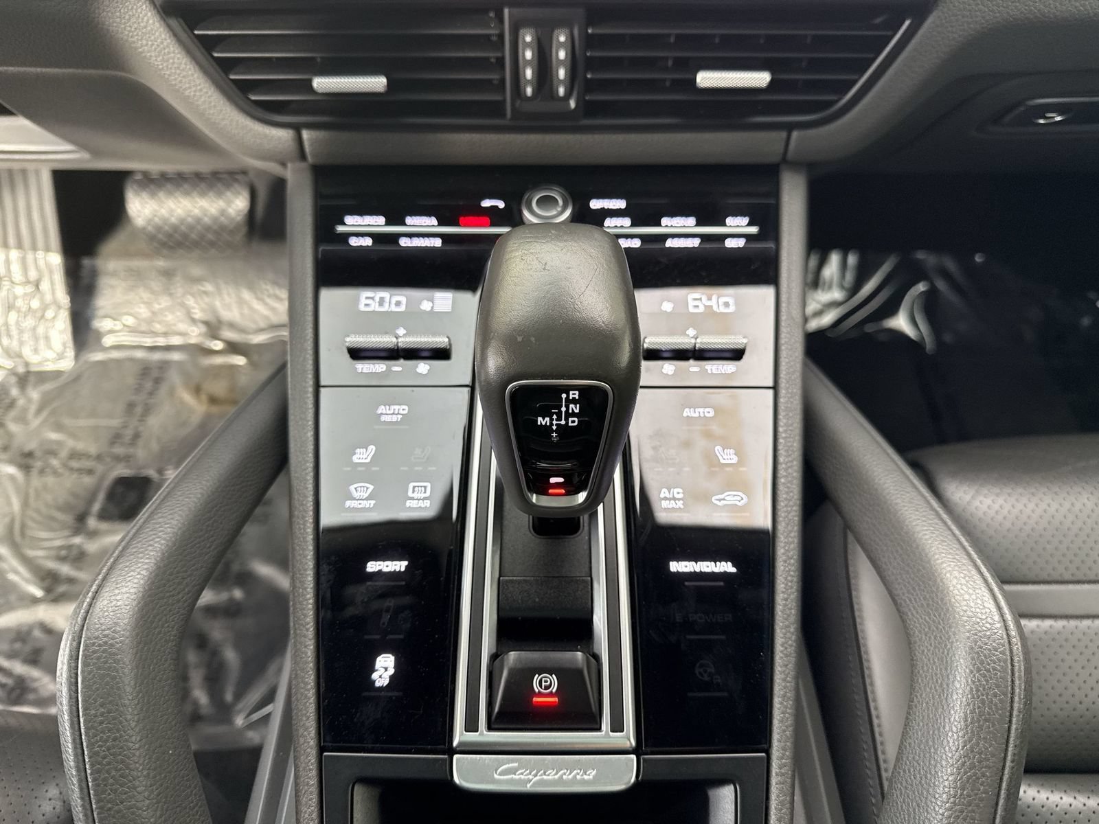 Used 2019 Porsche Cayenne AWD/4WD image 17