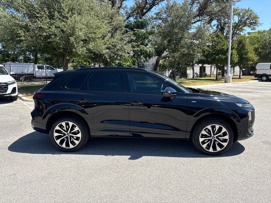 New 2026 Audi Q3 quattro 2.0T AWD/4WD image 4