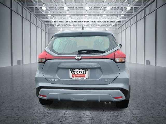 Used 2023 Nissan Kicks SV FWD image 8