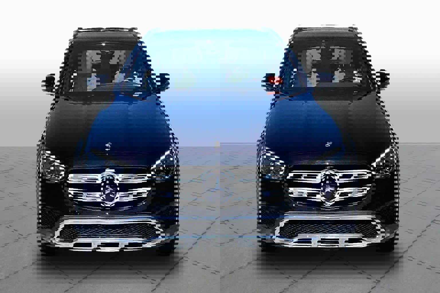 Used 2023 Mercedes-Benz E 450 4MATIC All-Terrain Wagon w/ Premium Package image 4