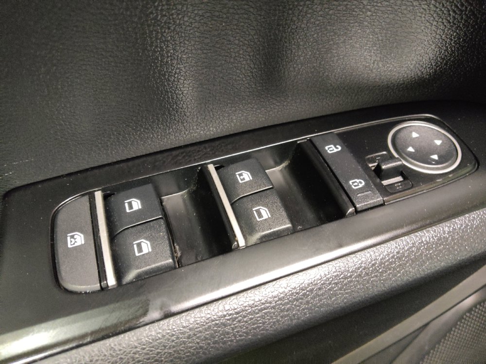 Used 2023 Kia Soul LX FWD image 27