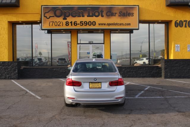 Used 2018 BMW 330i Sedan w/ Convenience Package RWD image 6
