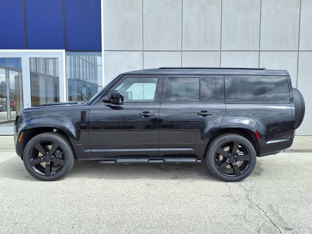 New 2026 Land Rover Defender 130 X-Dynamic SE AWD/4WD image 3