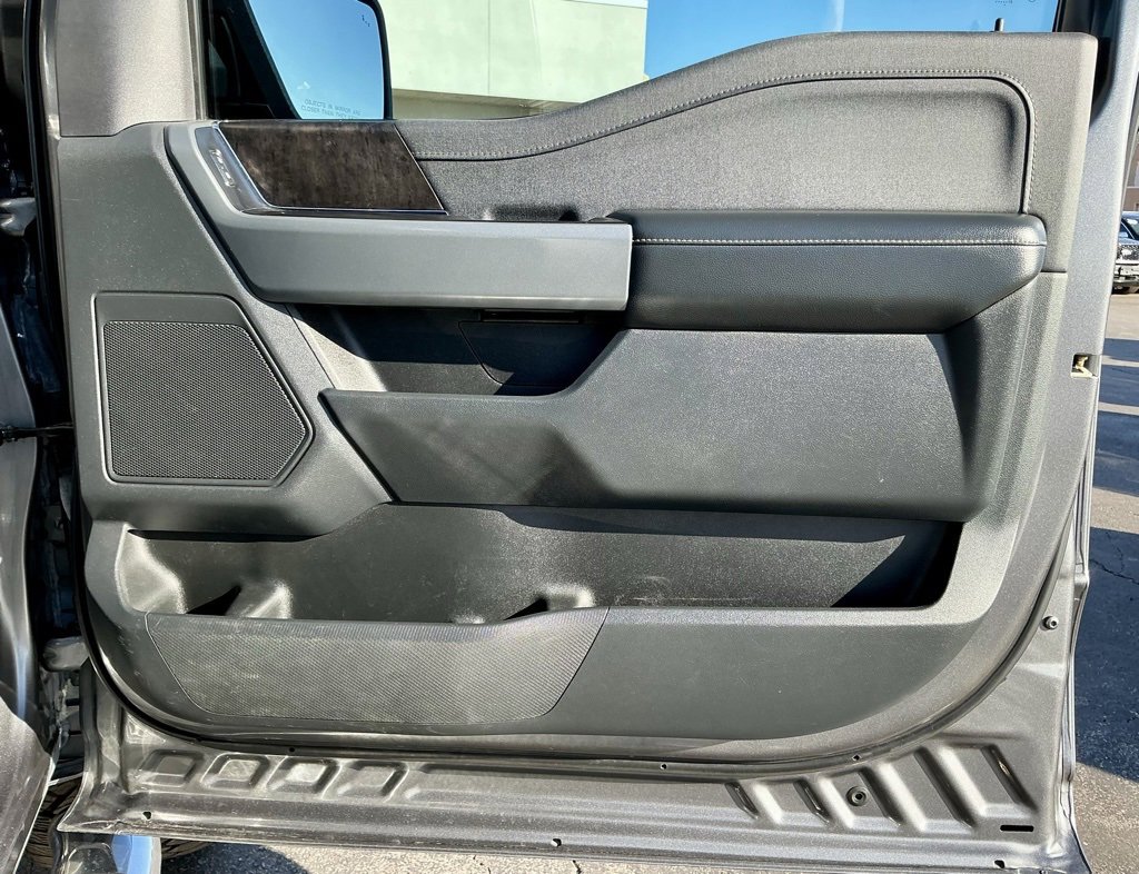 Used 2021 Ford F150 Lariat w/ Max Trailer Tow Package image 20