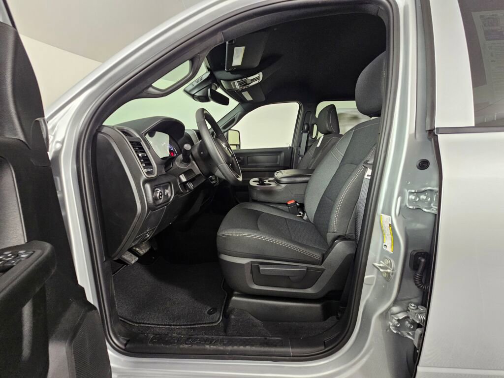 New 2026 RAM 3500 Tradesman AWD/4WD image 18