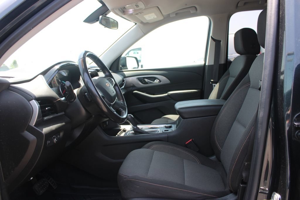 Used 2020 Chevrolet Traverse LT FWD image 23