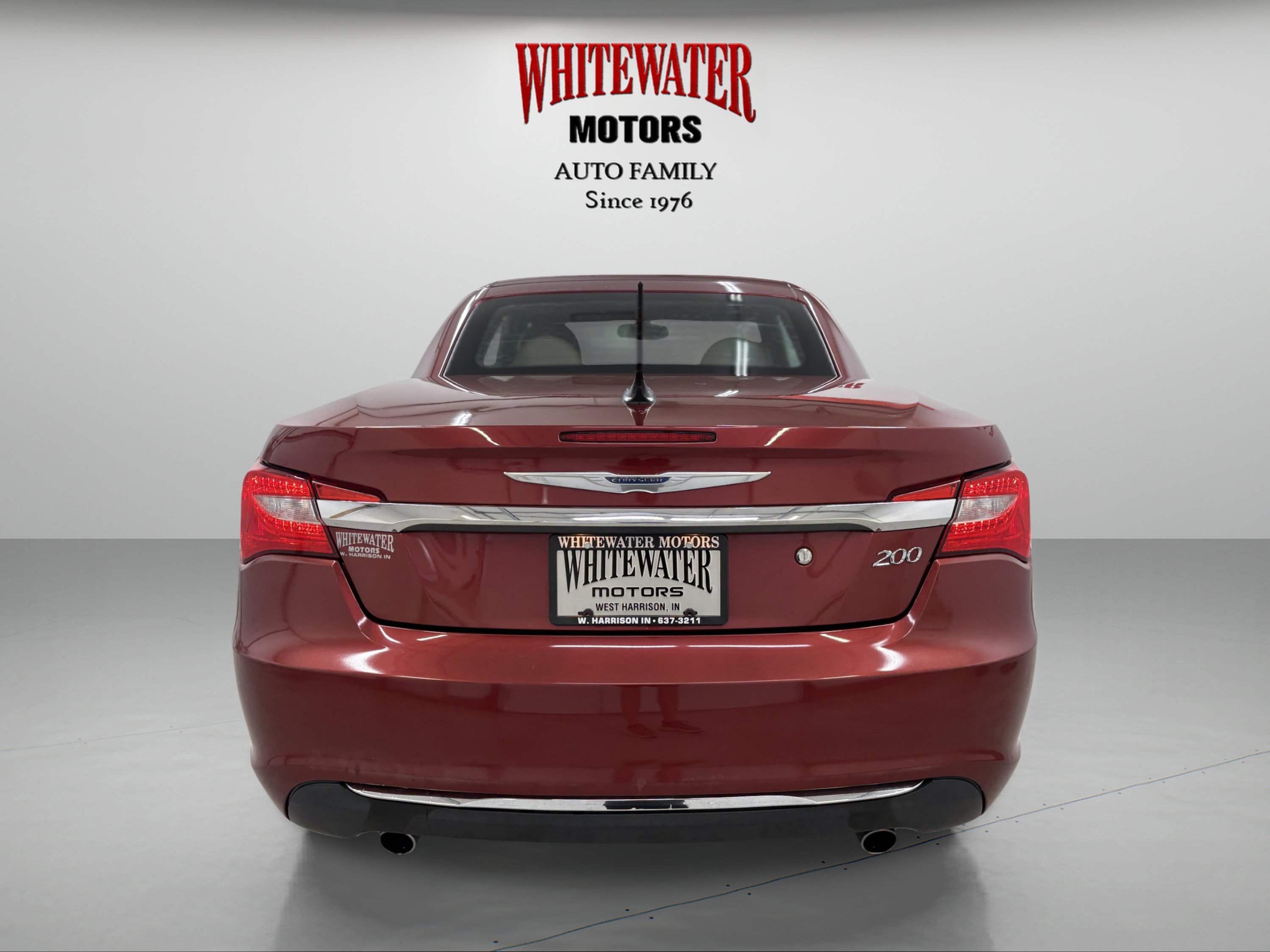 Used 2011 Chrysler 200 Limited FWD image 6