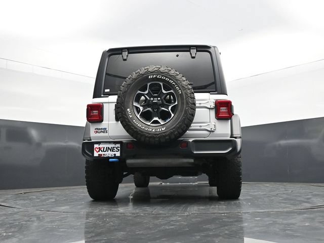 Used 2022 Jeep Wrangler Unlimited Rubicon 4xe w/ Cold Weather Group AWD/4WD image 59