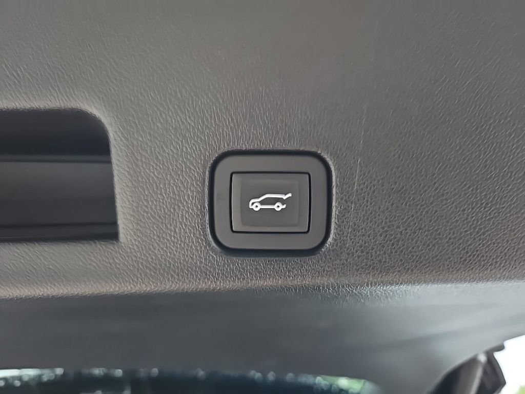 Used 2025 Buick Enclave Avenir AWD/4WD image 58