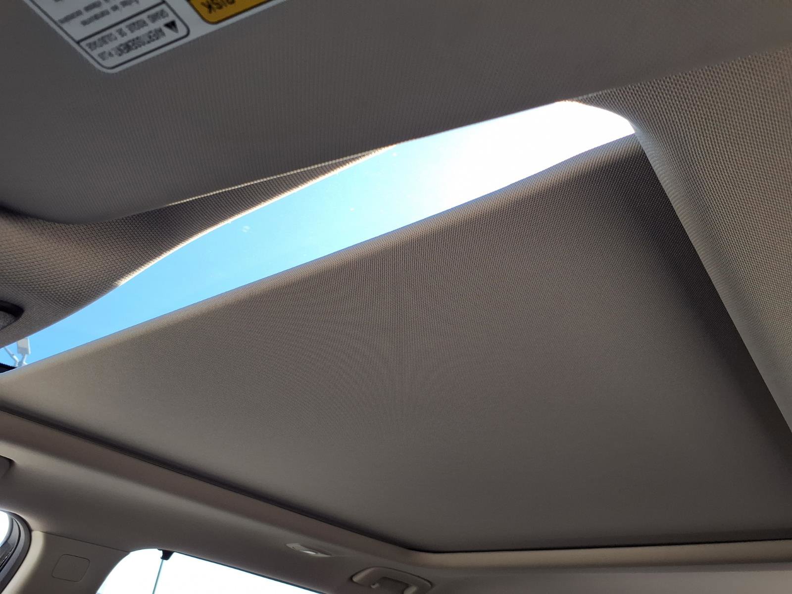 Used 2021 Nissan Rogue SV w/ Premium Package image 23