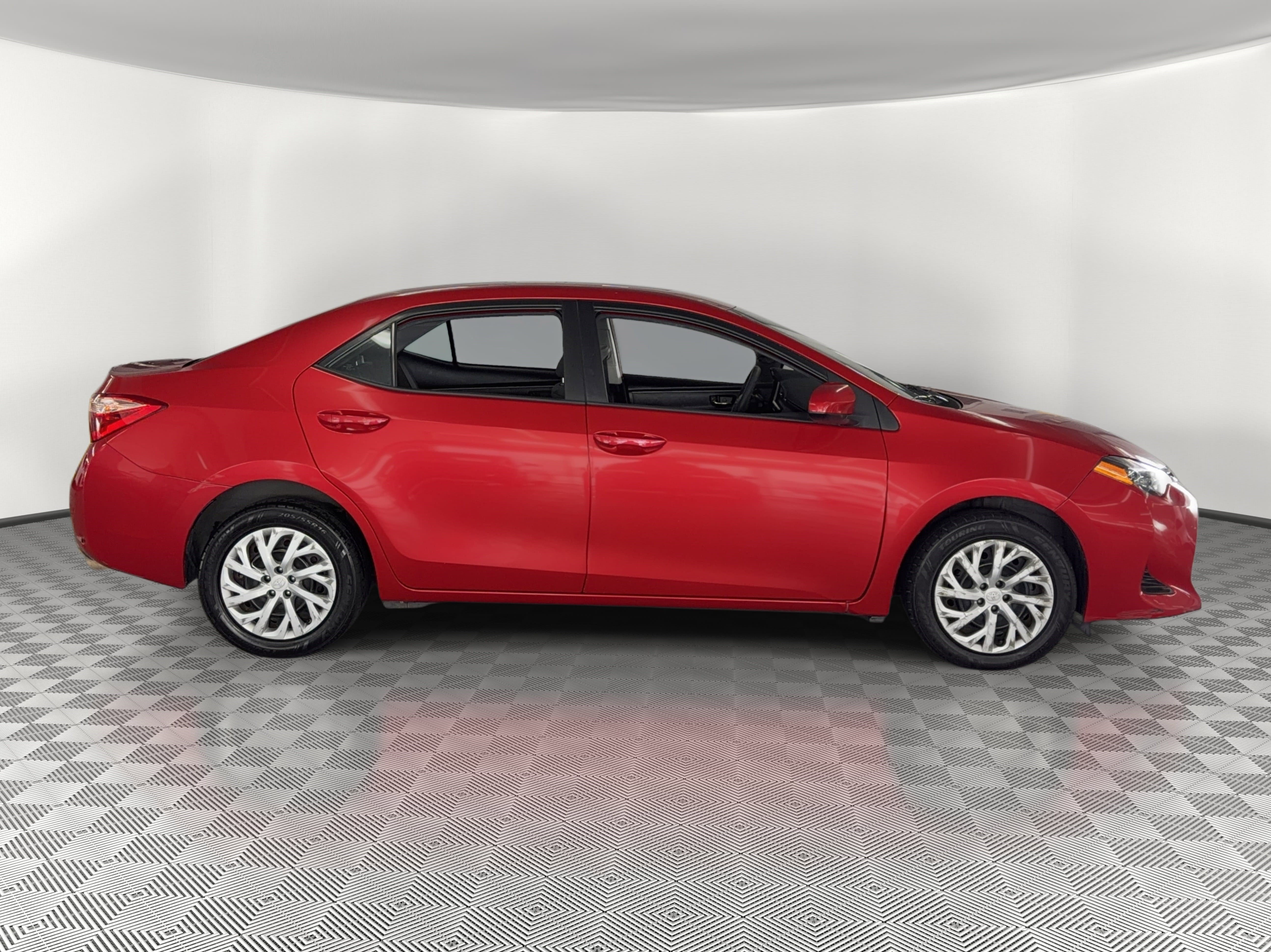 Used 2019 Toyota Corolla LE FWD image 8