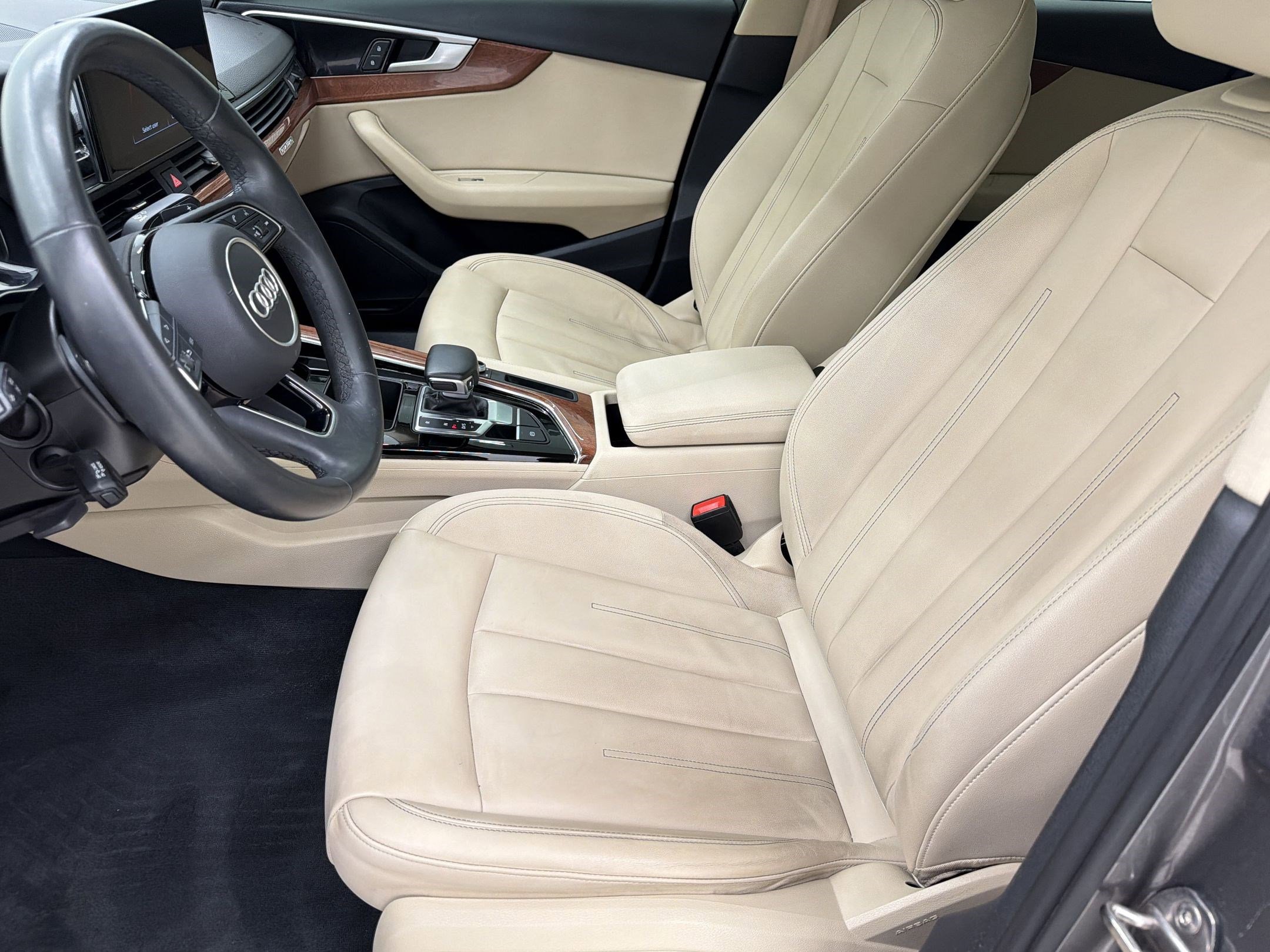 Used 2021 Audi A4 2.0T Premium w/ Convenience Package image 5