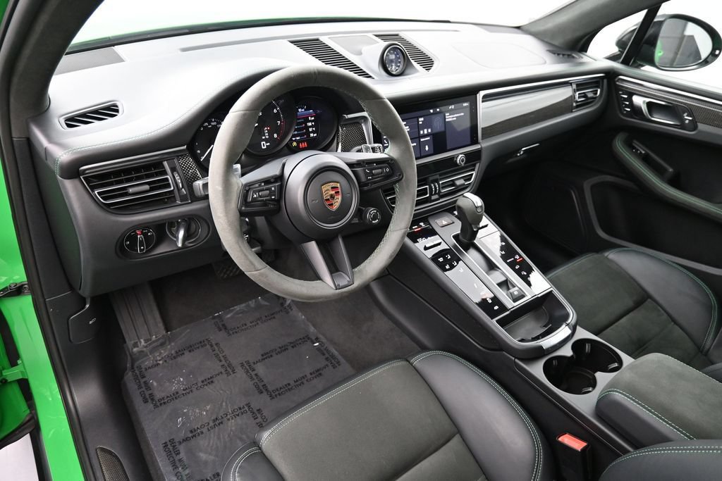 Certified 2023 Porsche Macan GTS AWD/4WD image 4