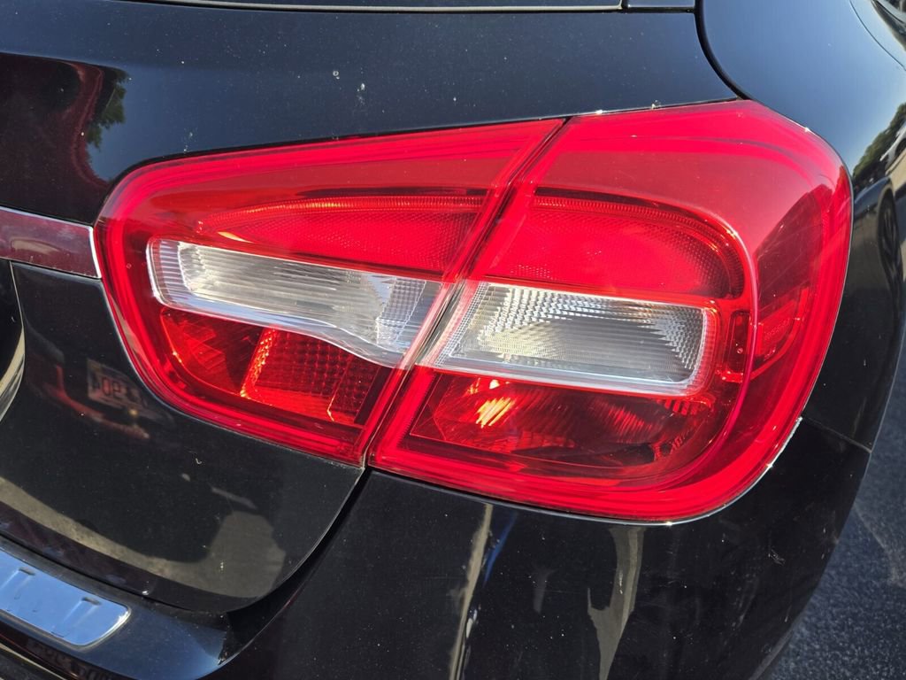 Used 2019 Mercedes-Benz GLA 250 image 10