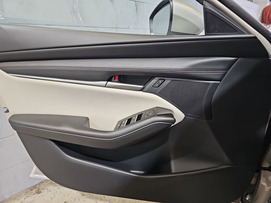 New 2026 MAZDA MAZDA3 2.5 S Sedan w/ Preferred Pkg image 28