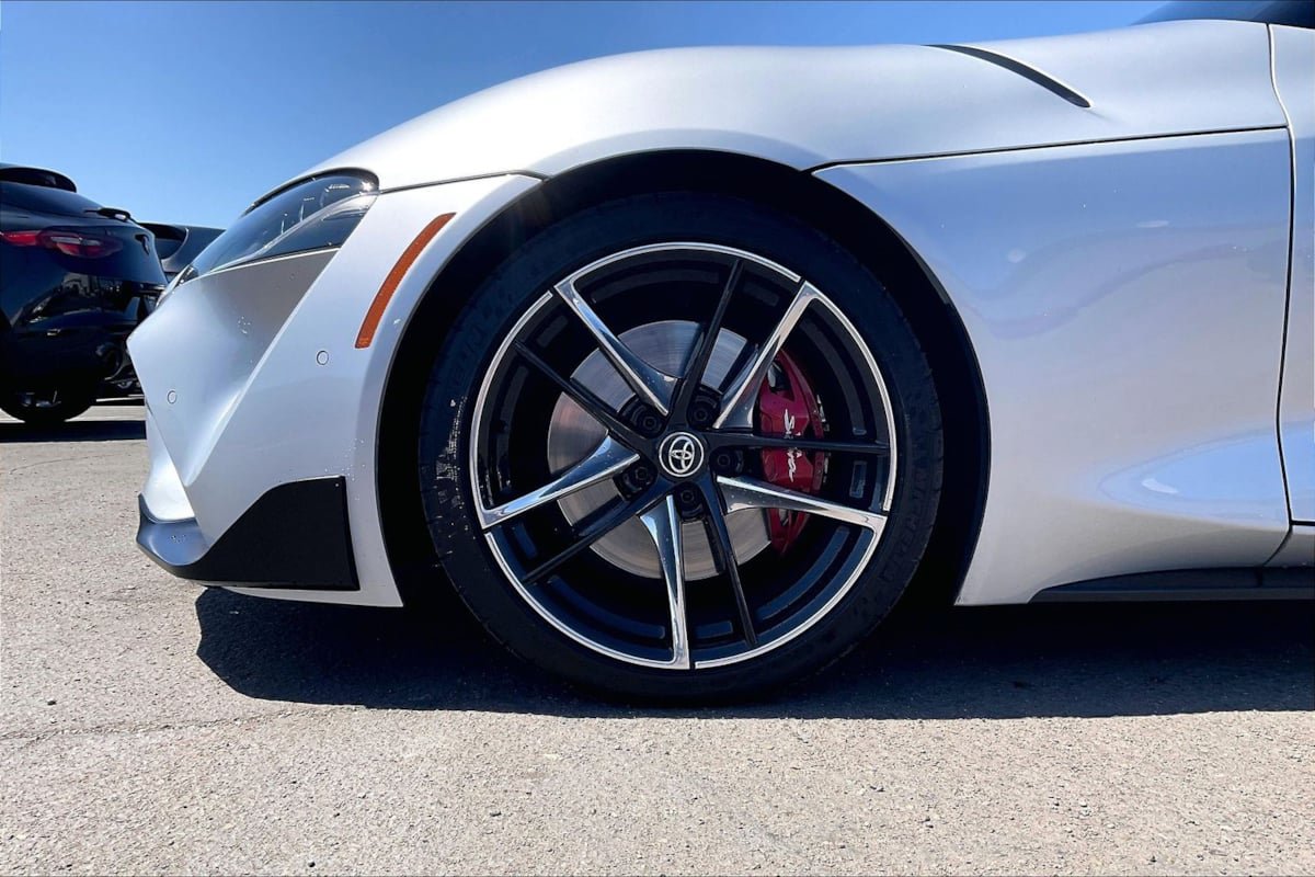 Used 2021 Toyota Supra Premium w/ Driver Assist Package RWD image 4