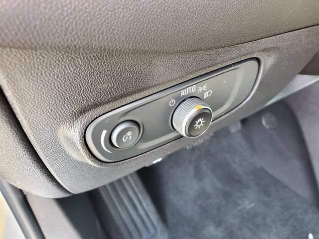 Certified 2024 Chevrolet Equinox LT w/ LPO, Floor Liner Package FWD image 24