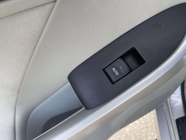 Used 2015 Toyota Prius Two FWD image 15