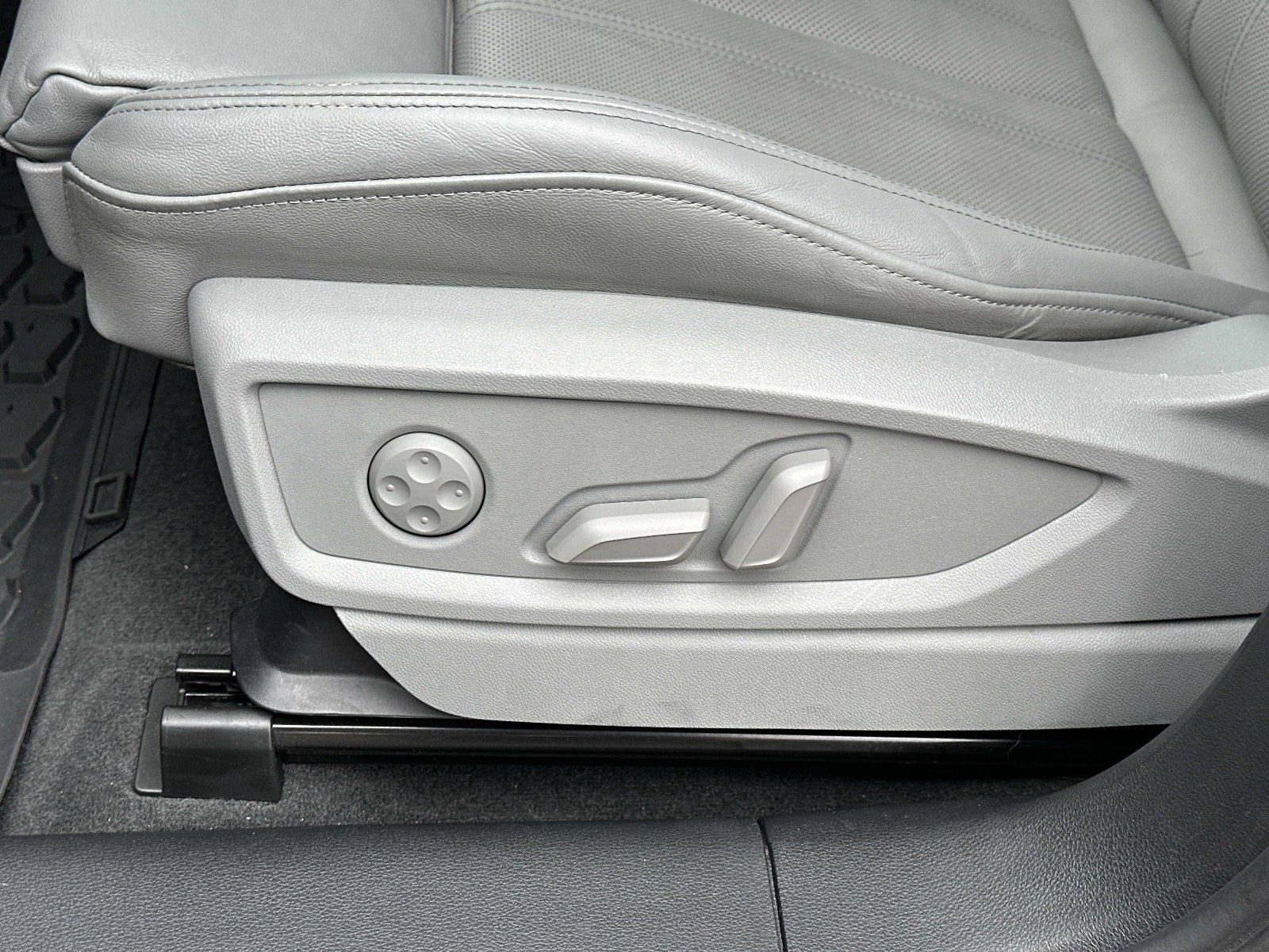 Used 2023 Audi Q5 2.0T Premium Plus w/ Premium Plus Package image 21