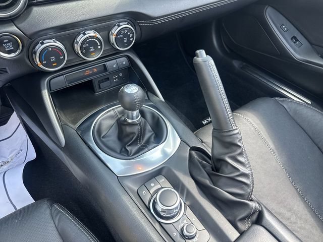 Used 2023 MAZDA MX-5 Miata Grand Touring RWD image 21